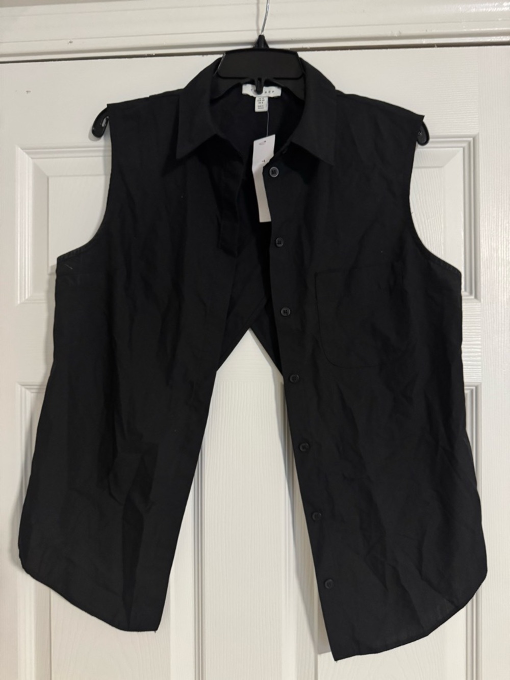 Sleeveless Black Button-Front Shirt